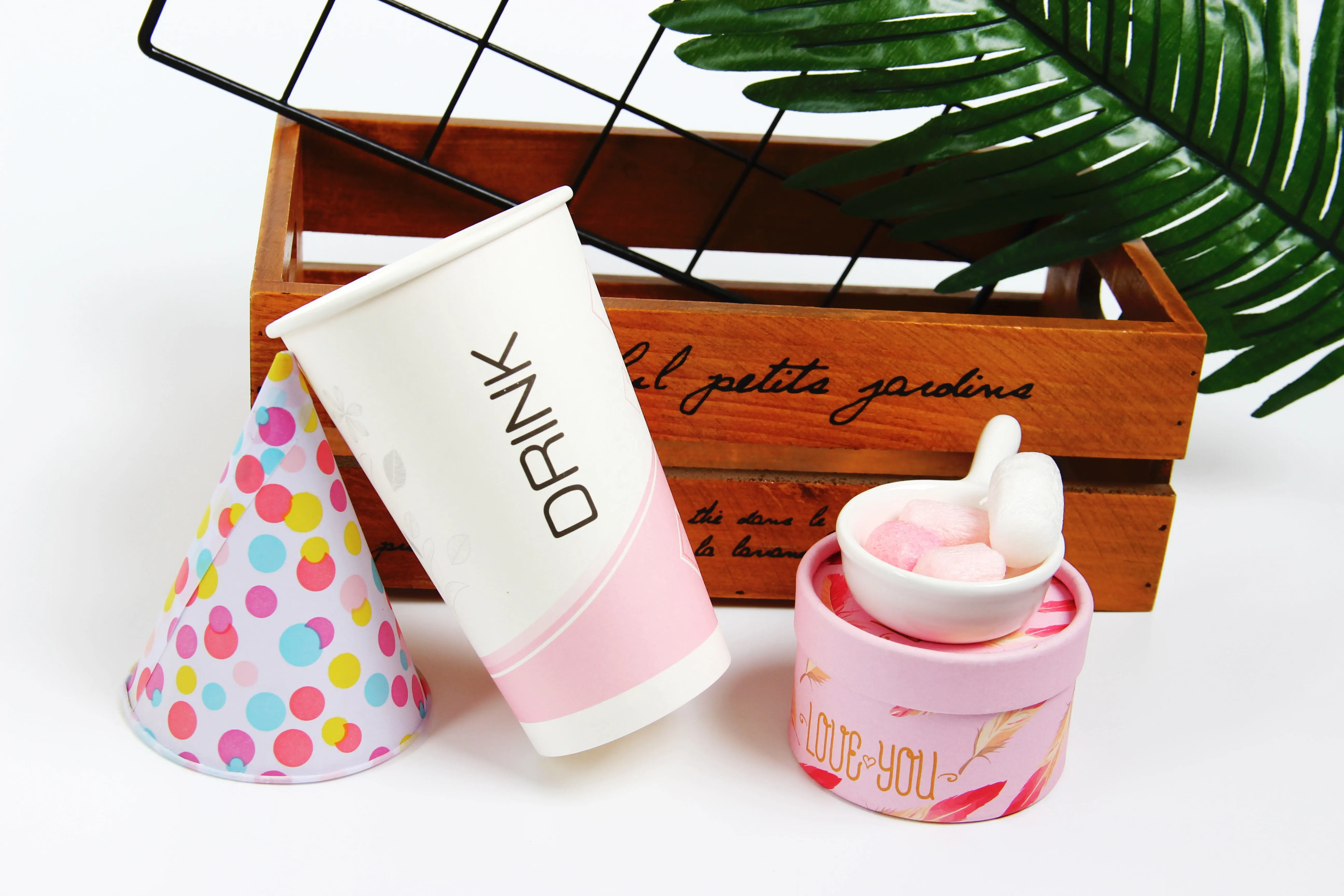 Custom double layer paper cup  Manufacturer | Uchampak 2