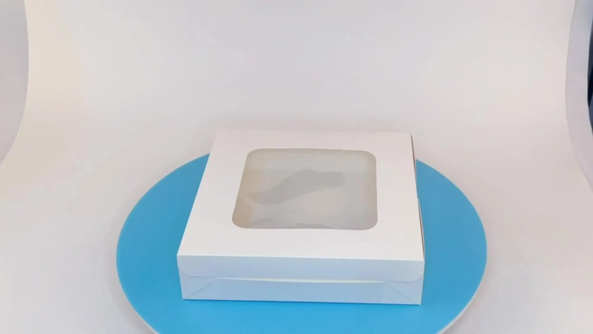Custom disposable paper bowls with lids  Manufacturer | Uchampak 2