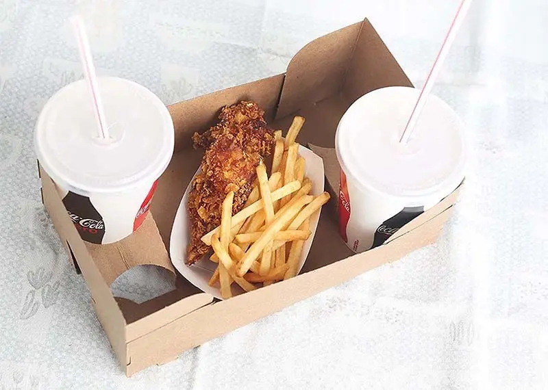 Uchampak |  disposable paper serving trays  5
