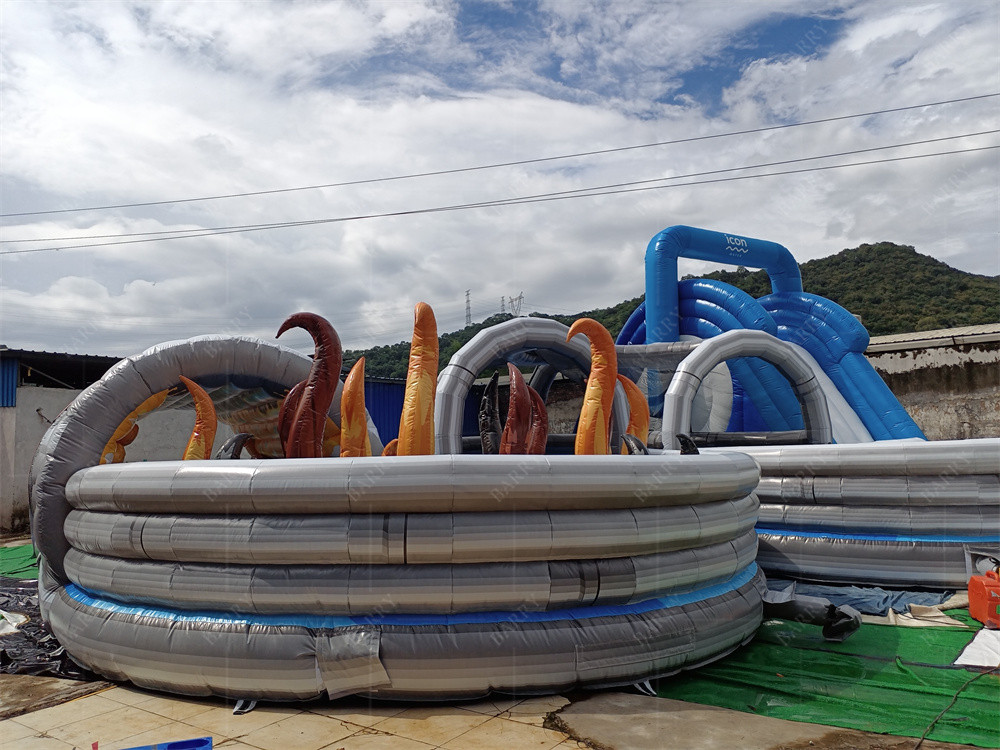 obstáculo inflable grande del recorrido