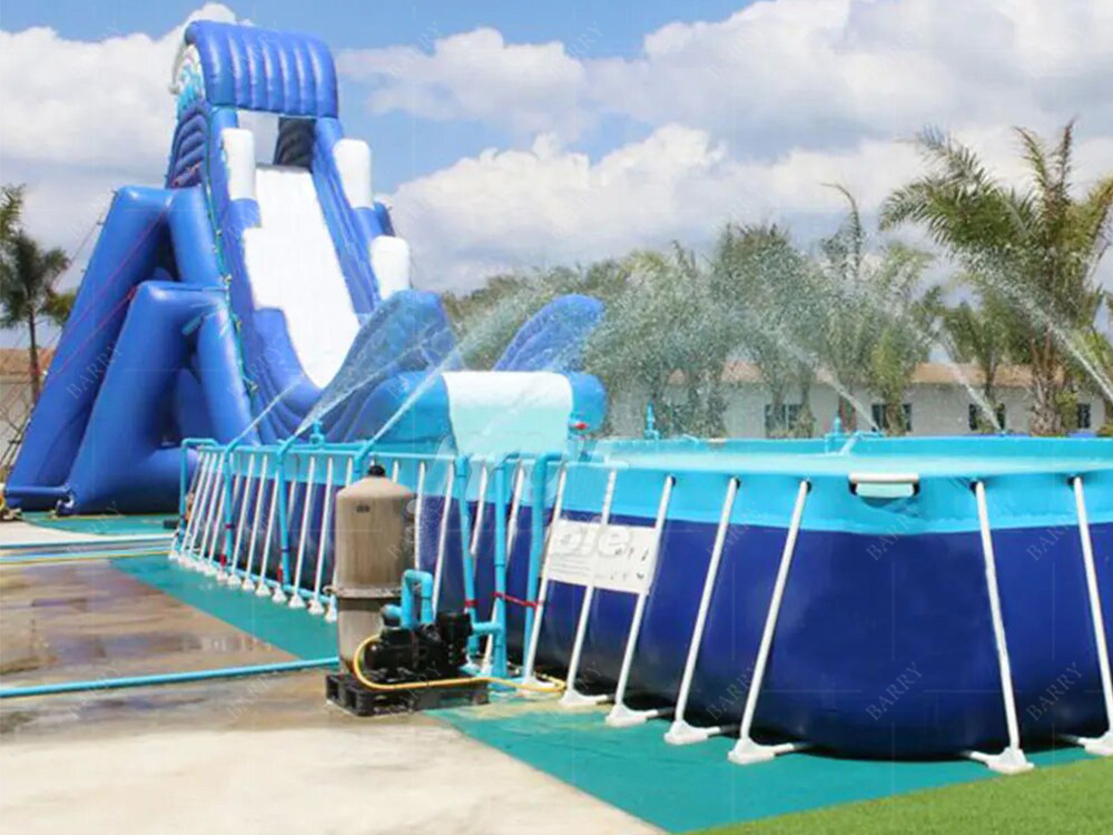 Piscinas que nadan con estructura metálica al aire libre con tobogán acuático inflable