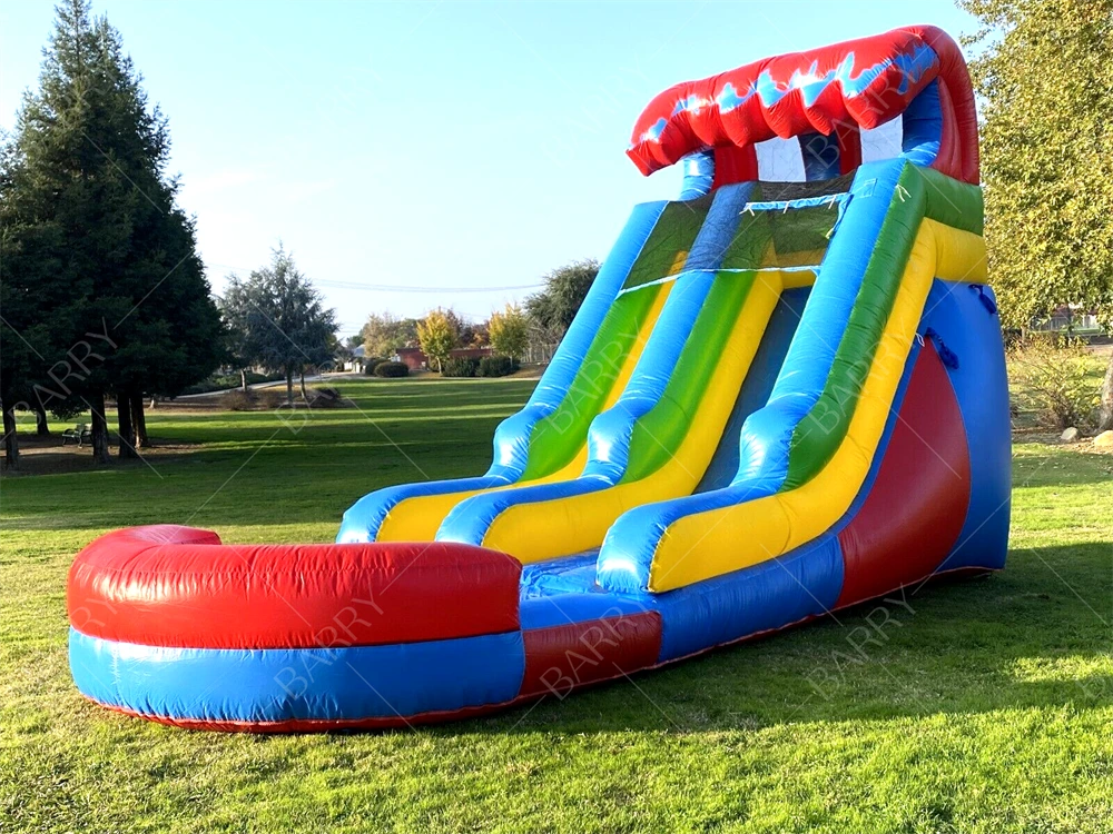 Tobogán acuático inflable comercial económico con piscina a la venta. 1