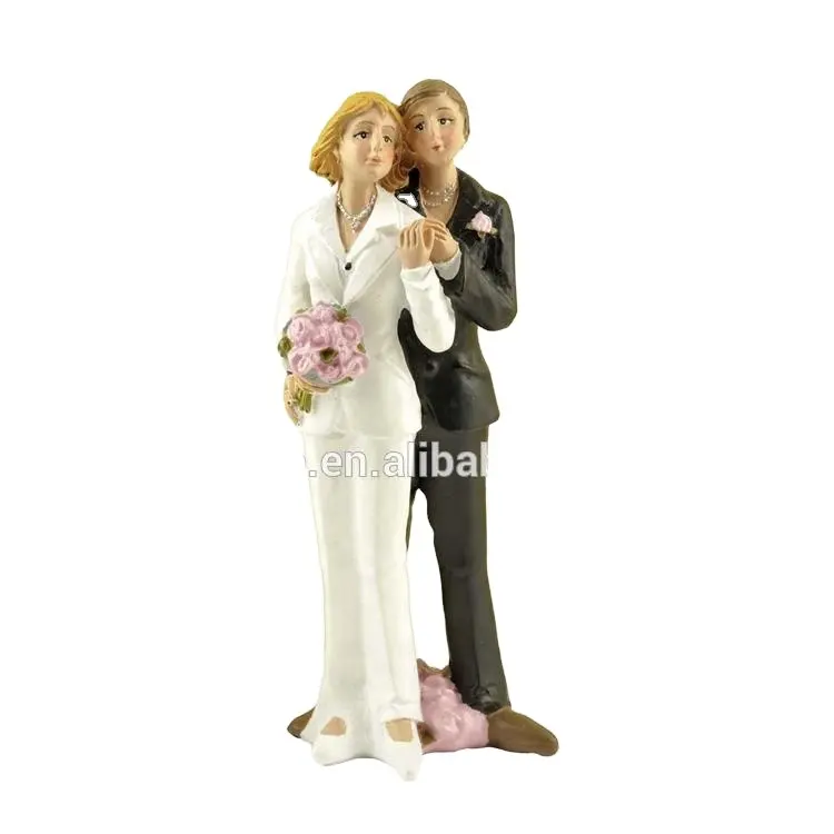Personalize Your Wedding Figurines for a Special Touch 1