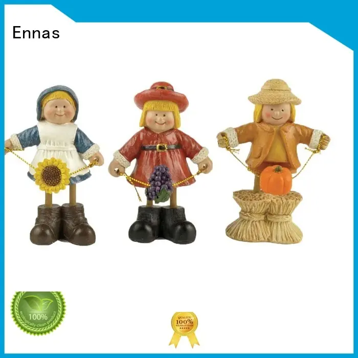 S/3 Farmer Figurine with Sunflower,Grapes & Pumpkin 1