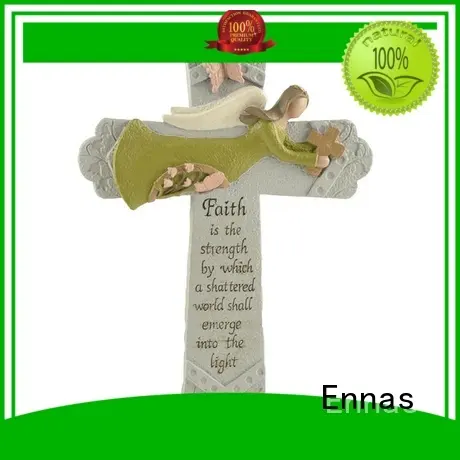 Ennas eco-friendly nativity set with stable hot-sale family decor 1