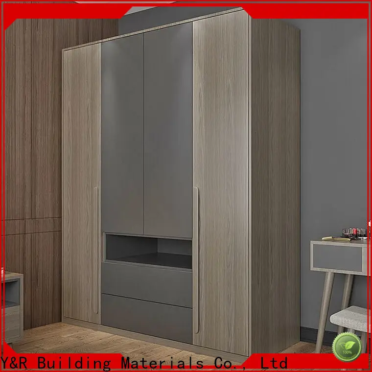 Custom wall wardrobe for business 1