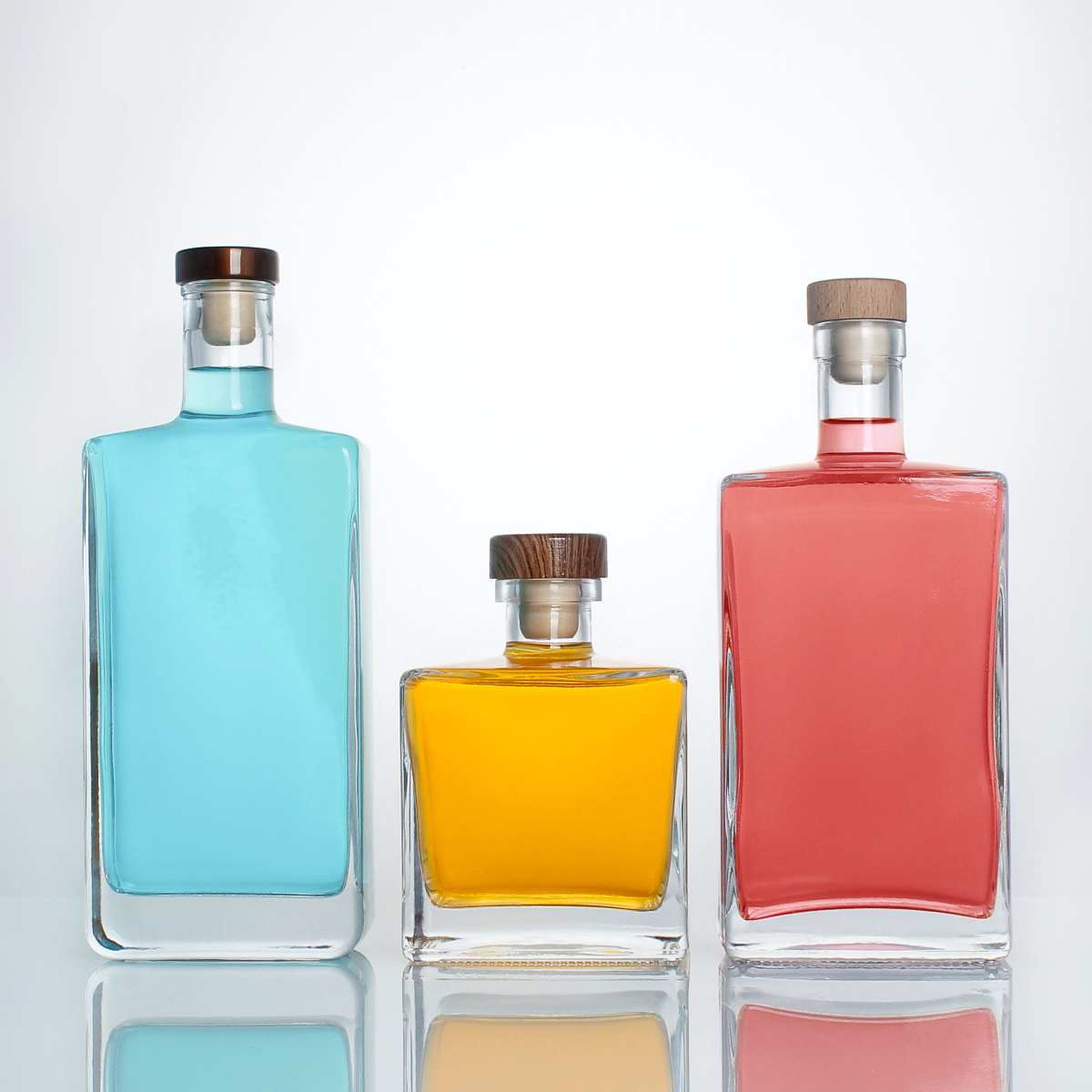Custom square shape 375ml 500ml 750ml Liquor Glass Bottle With Cork for Vodka Rum Gin Whiskey 1