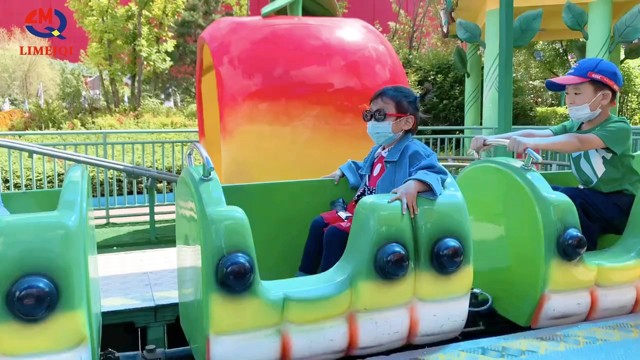 Fruit Track Train Child Ride with Ant Shape Fiberglass Design | LMQ | Limeiqi 1