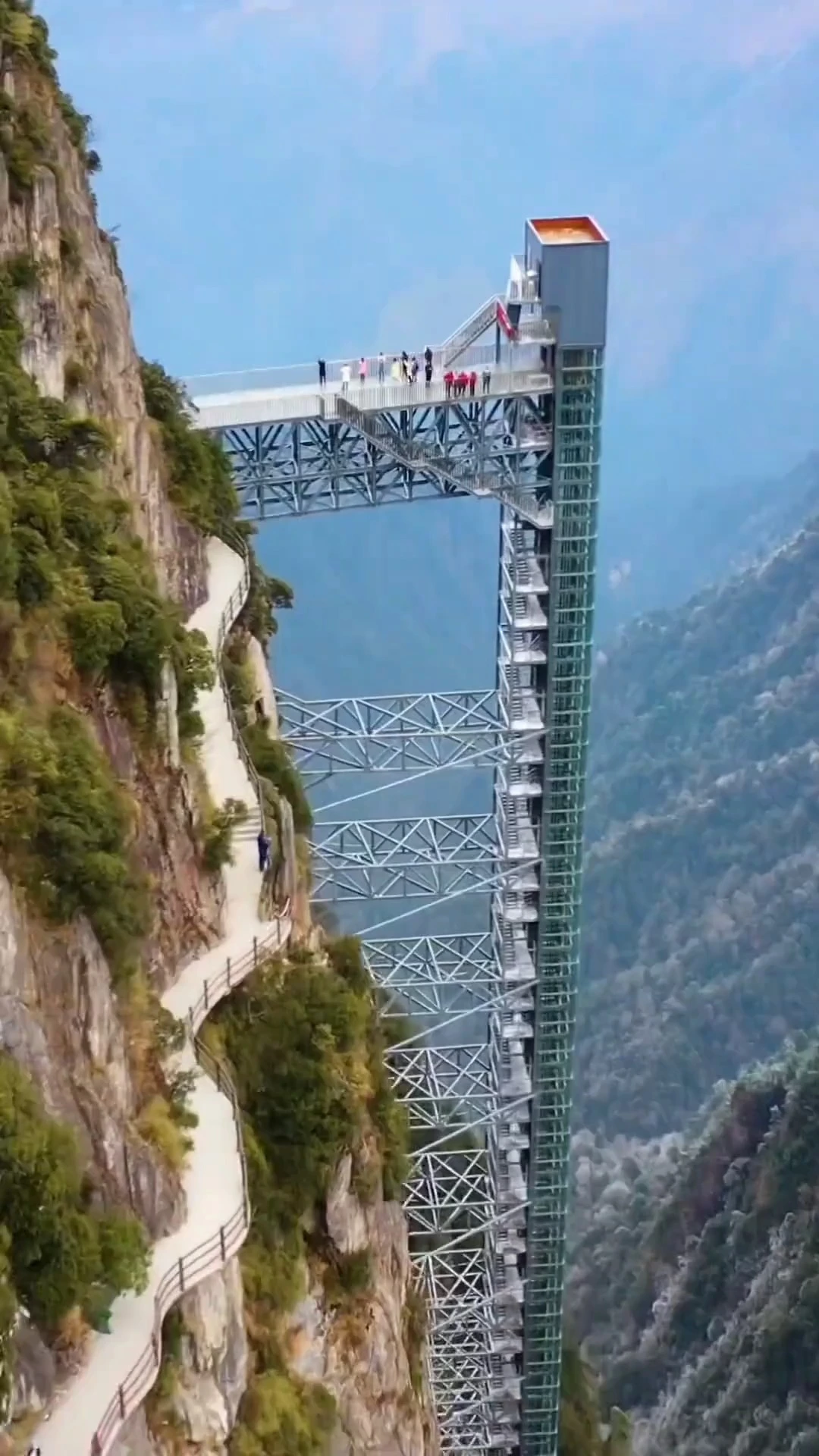 Elevador de observación con espectaculares vistas al paisaje verde exuberante | LMQ | Limeiqi 1