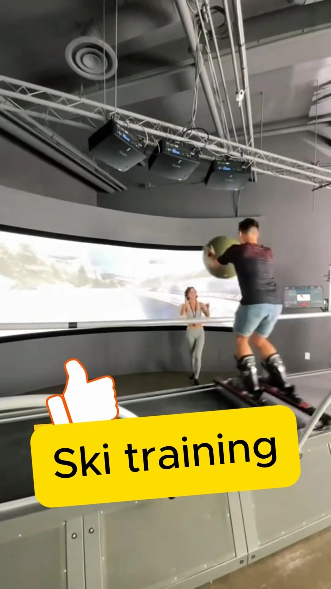 Simulated Skiing Indoor Machine 4.0M with Motion Tracking and VR Tech 1