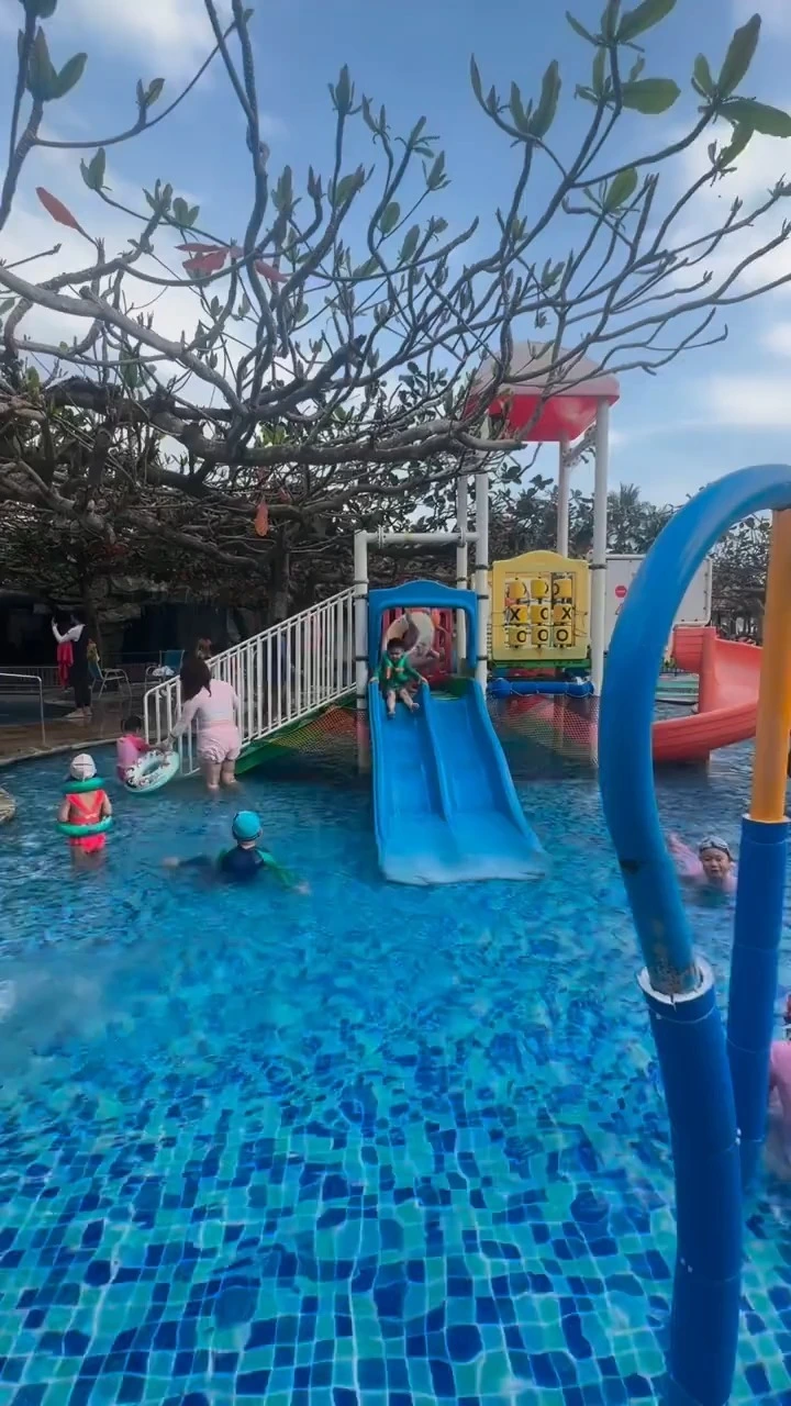 Fortaleza de agua compacta Niños Pequeño tobogán con elementos divertidos | LMQ | Limeiqi 1