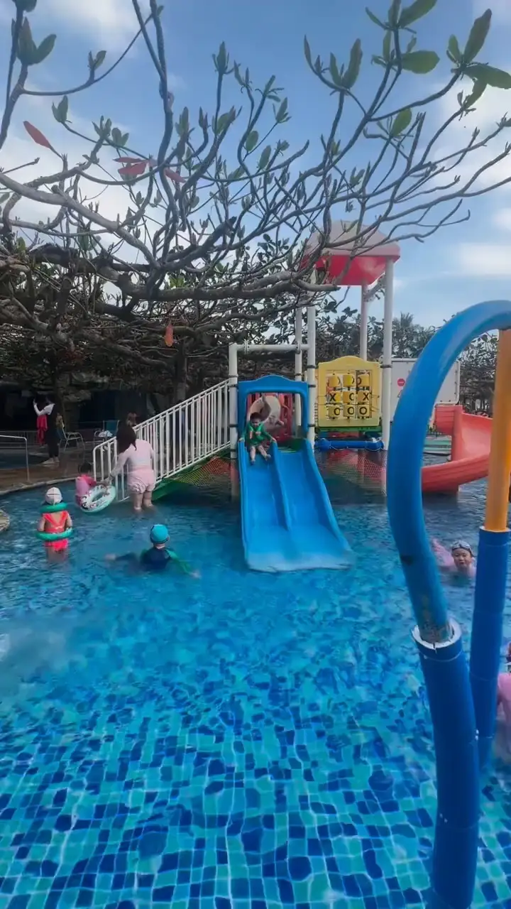 Fortaleza de agua compacta Niños Pequeño tobogán con elementos divertidos | LMQ | Limeiqi 1