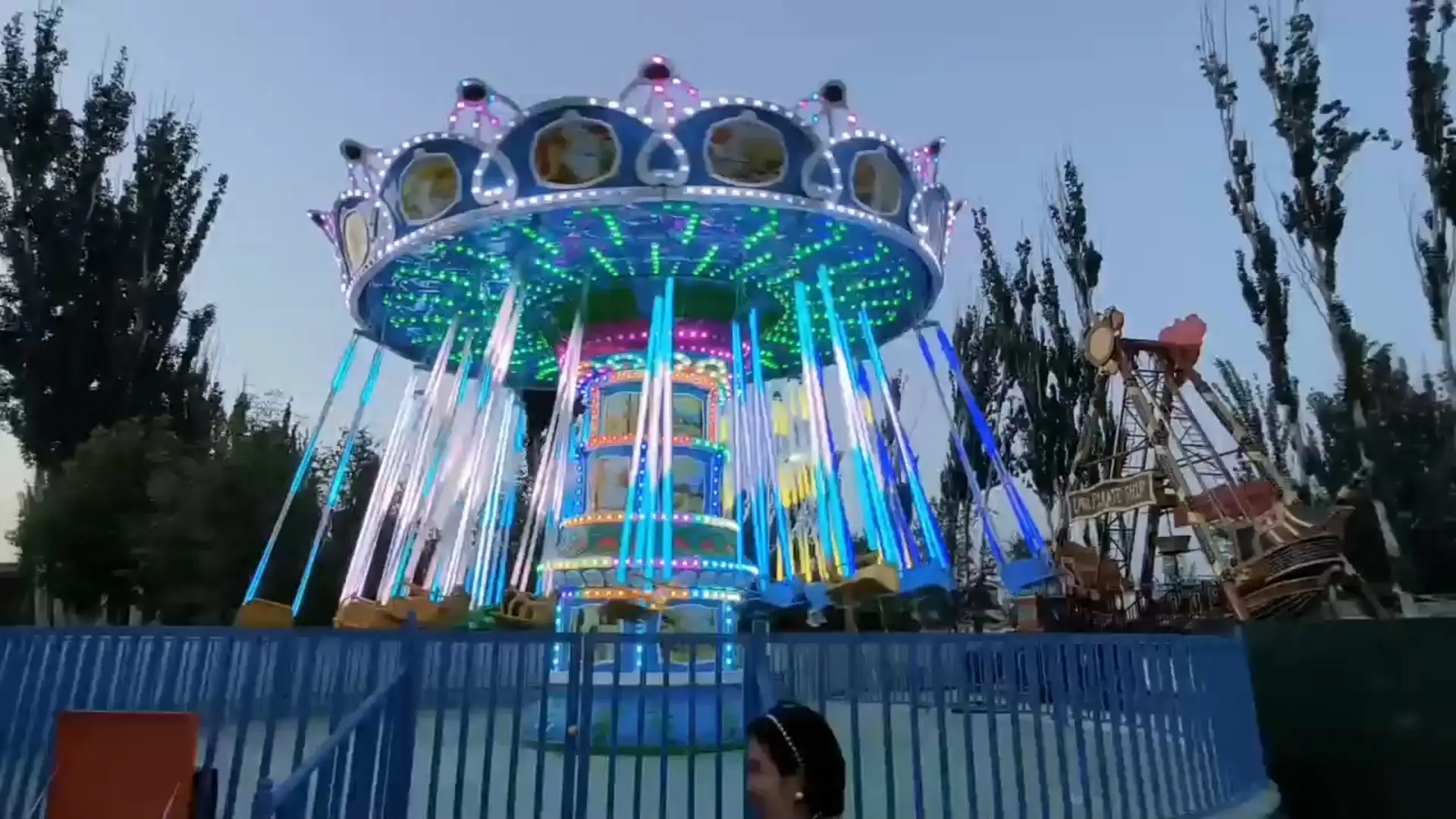 LMQ GROUP Light Belt Rotating Flying Chair with Dazzling Light Effects | LMQ | Limeiqi 1