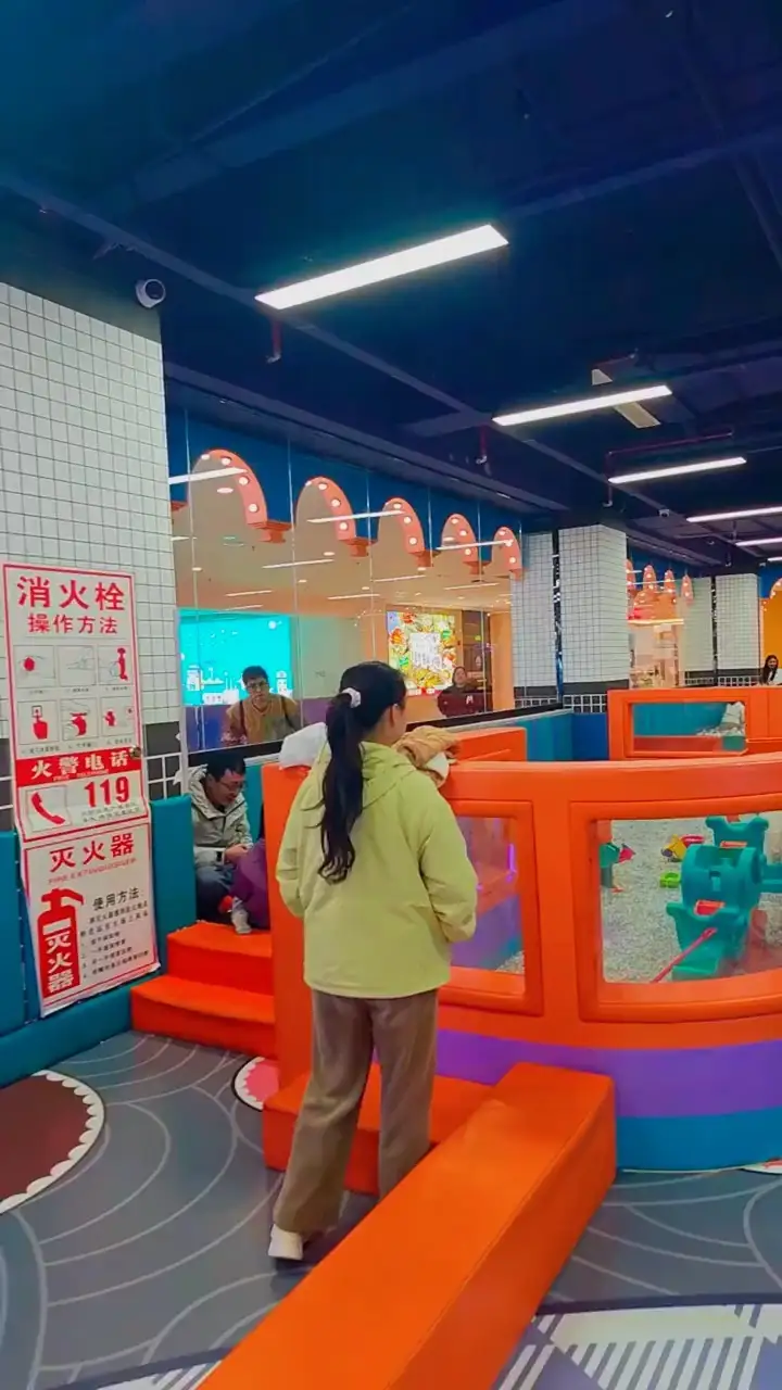 Vibrant Soft Play & Trampoline Park: The All-Age Kids Indoor Playground 1