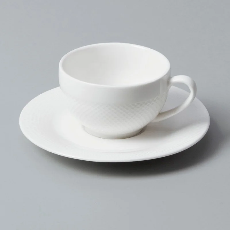Italian style white porcelain dinnerware sets from China for hotel Two Eight 8