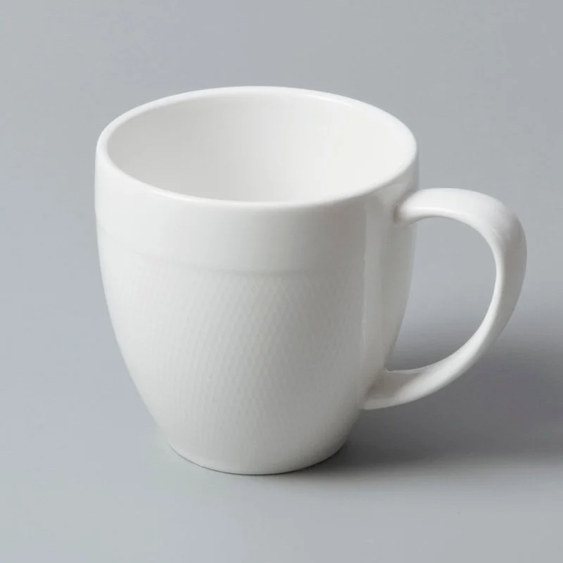 Italian style white porcelain dinnerware sets from China for hotel Two Eight 9