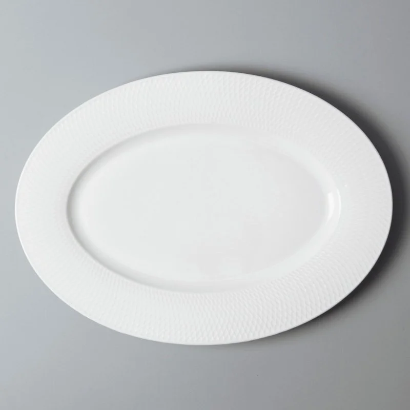 Italian style white porcelain dinnerware sets from China for hotel Two Eight 4