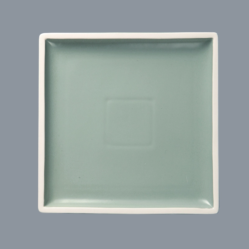 Two Eight vintage dinner plates manufacturers for hotel 7