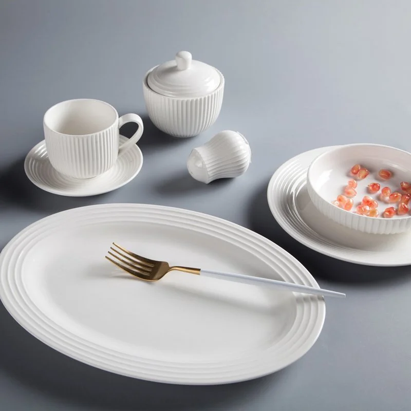 Embossed White Round Porcelain Dinner Set With German Style - TW13 1