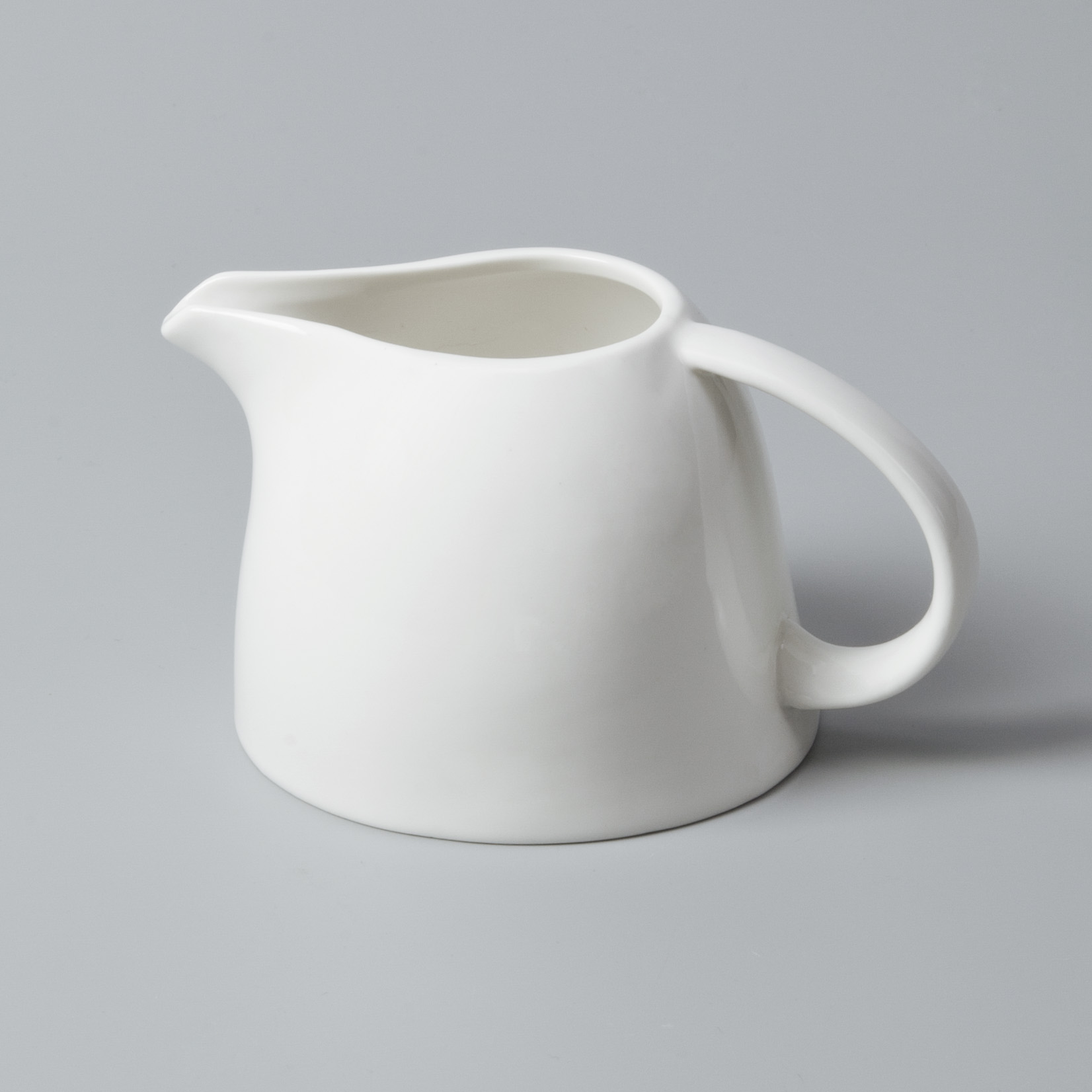 Two Eight white porcelain Supply for kitchen 8