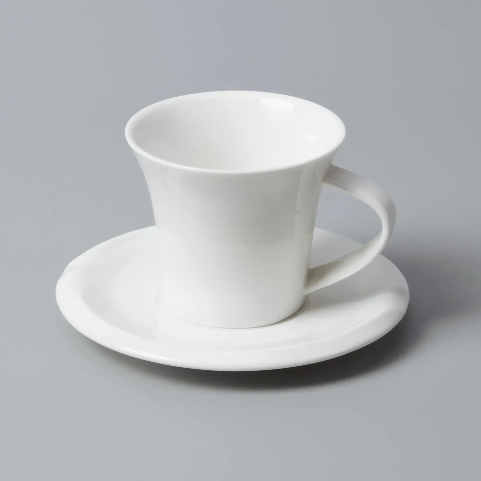 Two Eight white porcelain dinner plates bulk factory for restaurant 8