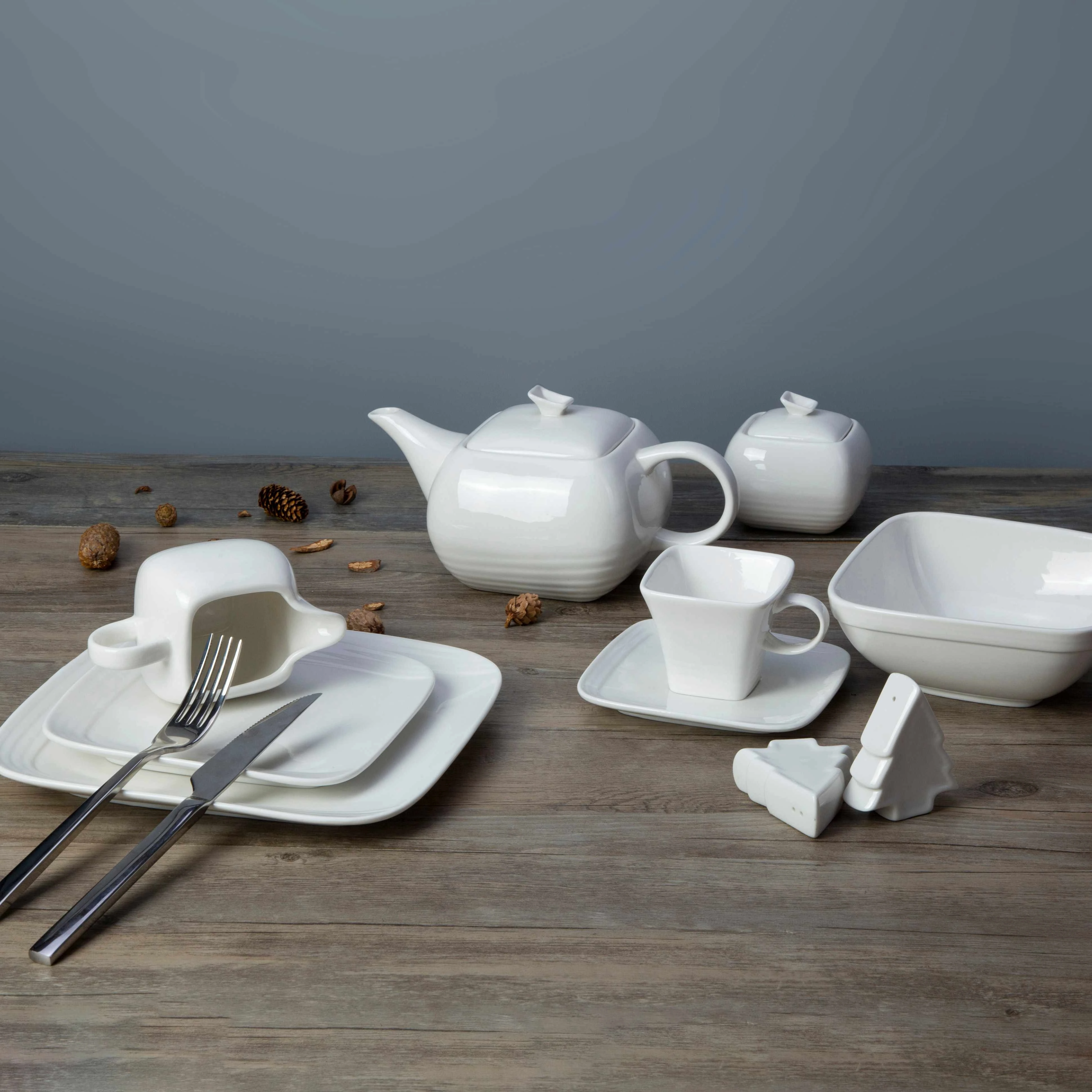 9 piece restaurant quality white dishes - TW24 1