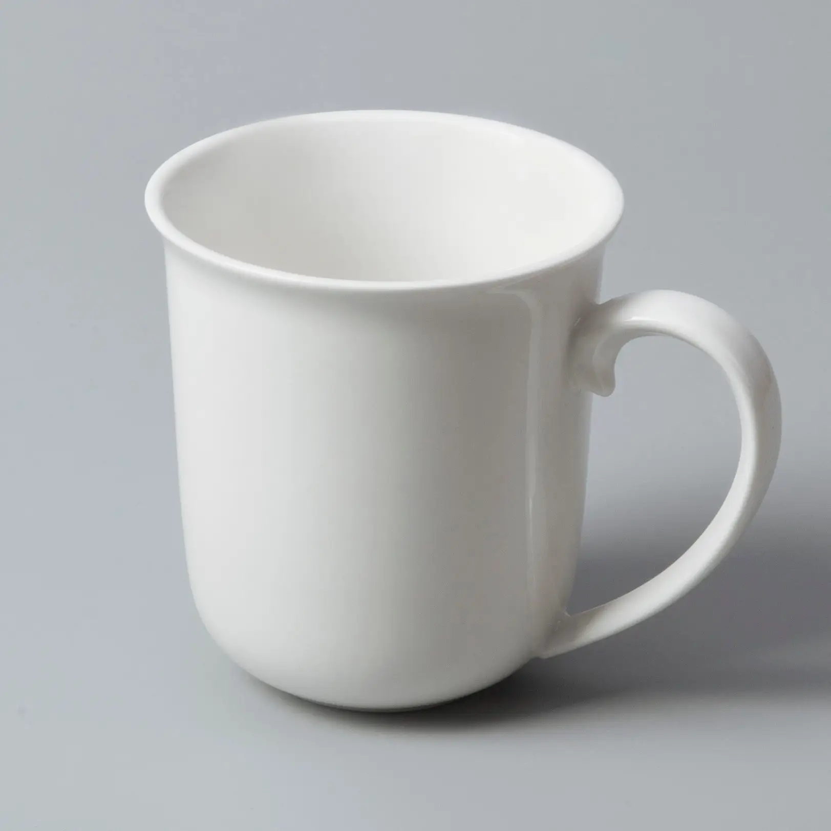 Two Eight elegant white porcelain dinnerware restaurant series for hotel 8