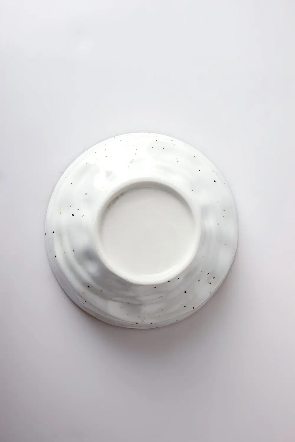 Two Eight ceramic fruit bowls large 4
