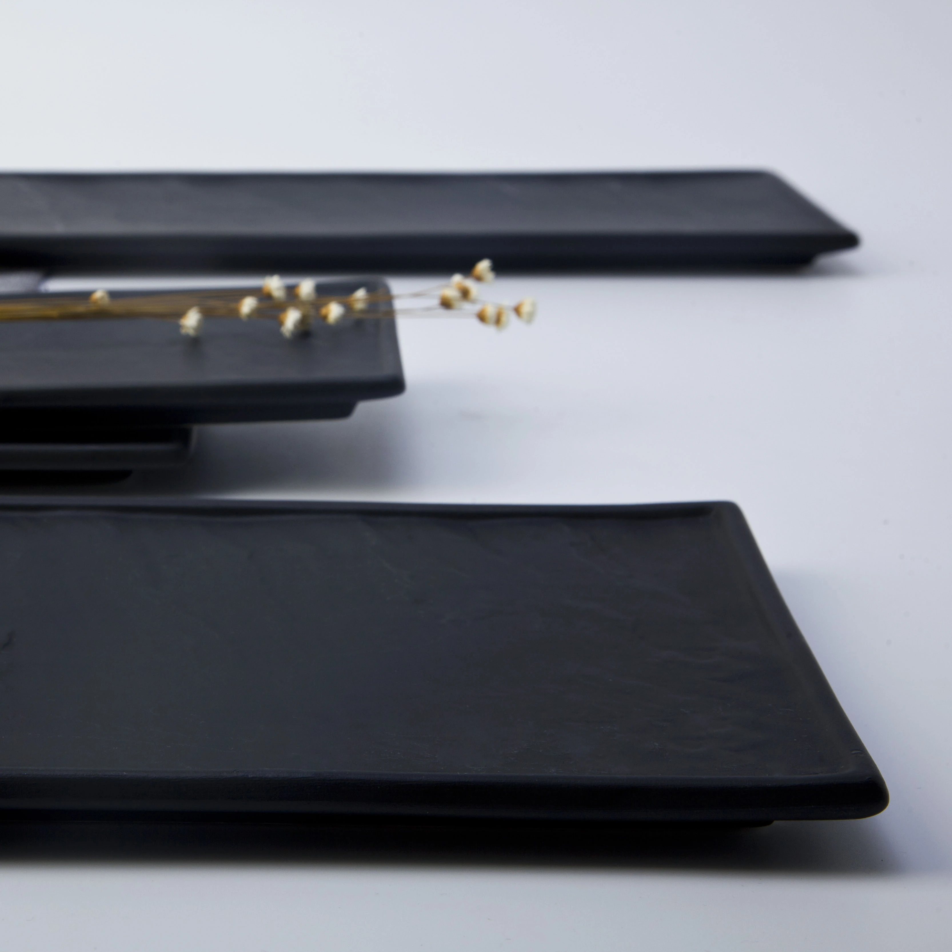 Wedding Dinnerware Sets Base Plates For Events Plates For Catering Steak Plate Restaurant, Black Slate Plate Wholesale 1