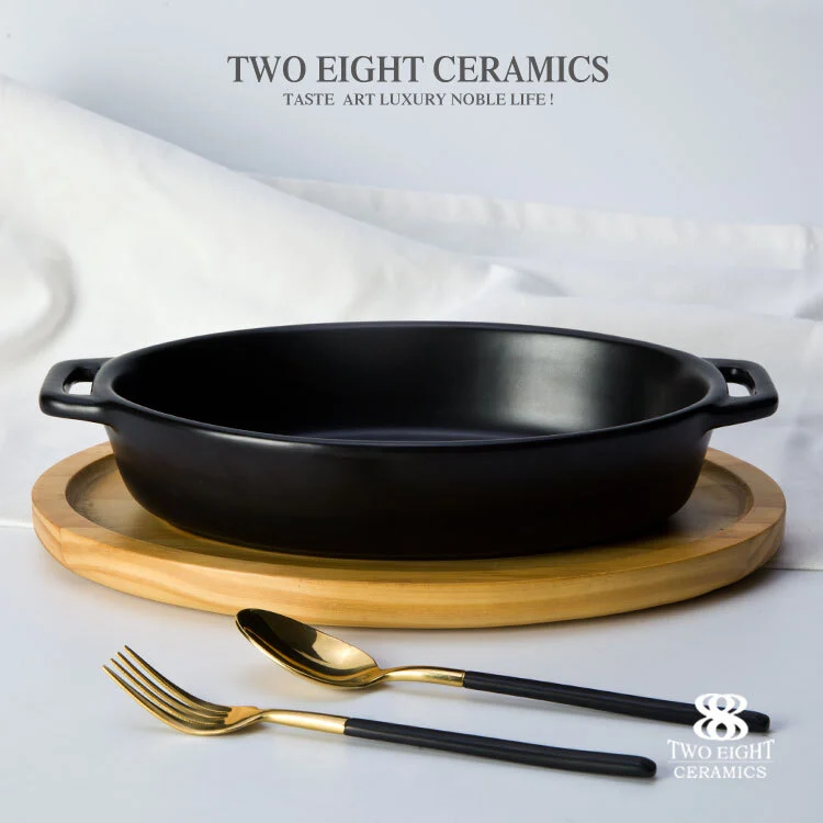 2017 Restaurant New prosuct pan black porcelain oval bowl with handle 1