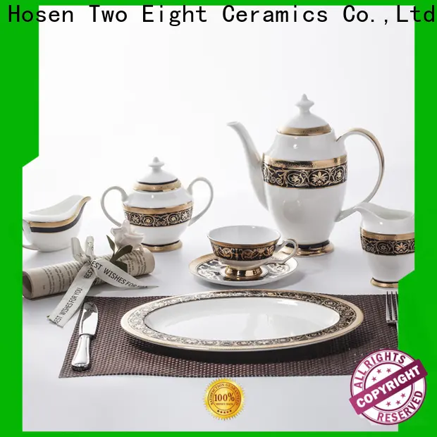 Two Eight dinnerware plates Supply for dinner 1