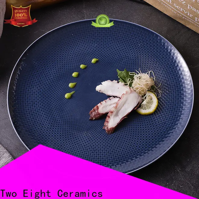 Two Eight round plate for business for dinner 1