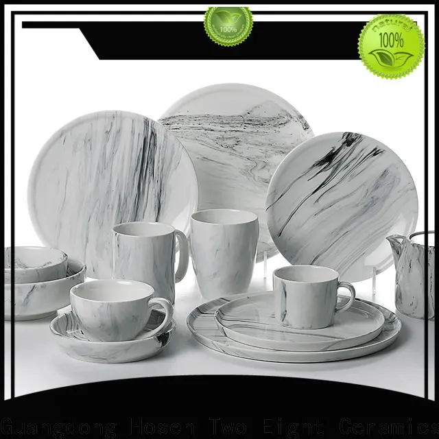 Two Eight dessert plates ceramic Supply for dinner 1