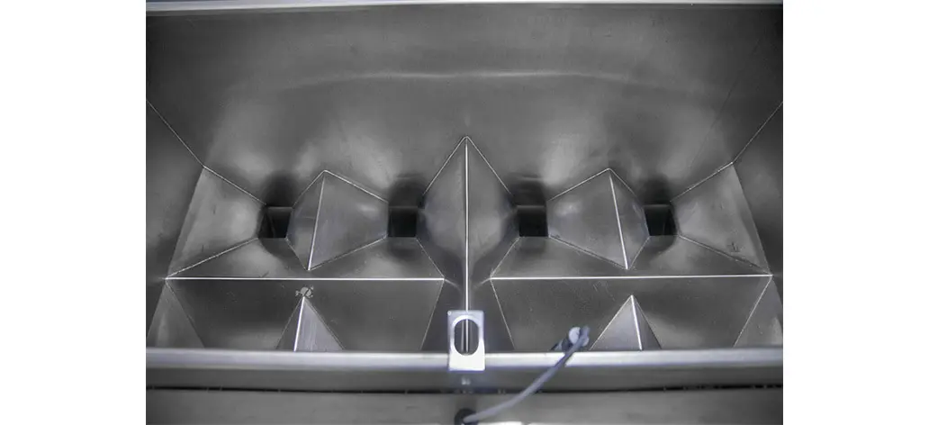 Kenwei suitable pouch packing machine with exquisite design for materials with slight viscosity 5