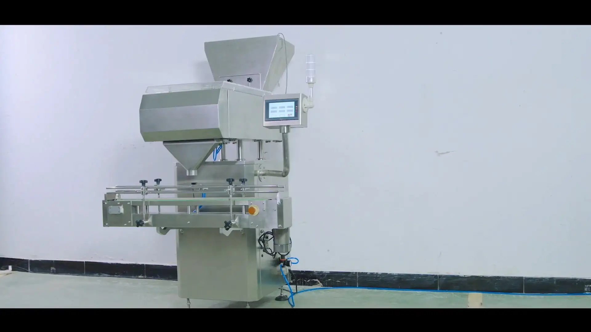 Machine automatique de comptage et de remplissage de comprimés JW-SL8 1