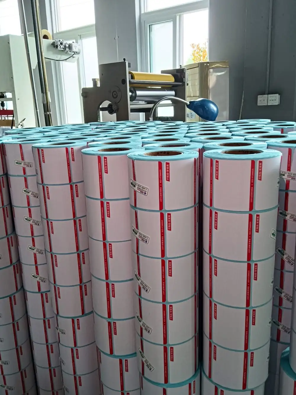 Thermal Barcode Sticker Roll Cardboard Box by Easy Stick 4