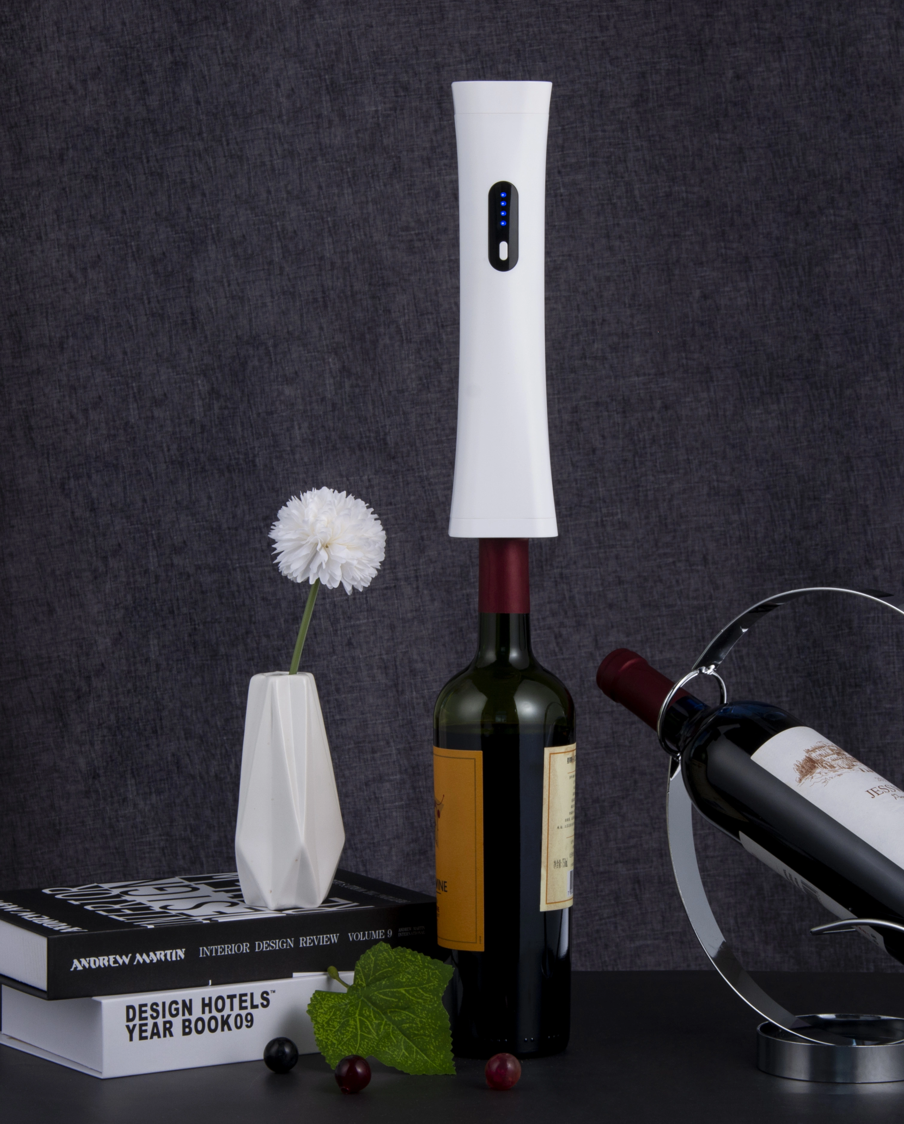 RL-36G USB Rechargeable Wine Bottle Opener with Power Indicator Plastic New Design One Button Automatic 1