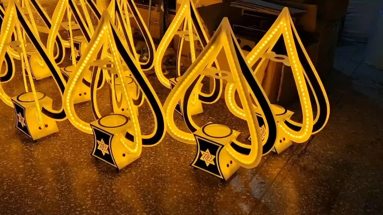 LED Acrylic Ace of Spade Champagne Bottle Presenter With Full Color Display 1