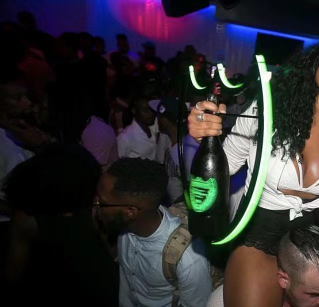 LED Dom Perignon Champagne Bottle Presenter Vip Display For Nightclub 7