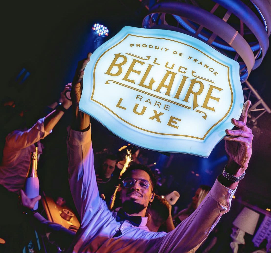 XingXuancai Led Belaire Brand Sign Rechargeable |カスタムブランドのロゴ| RGBナイトクラブスペクタクル 8