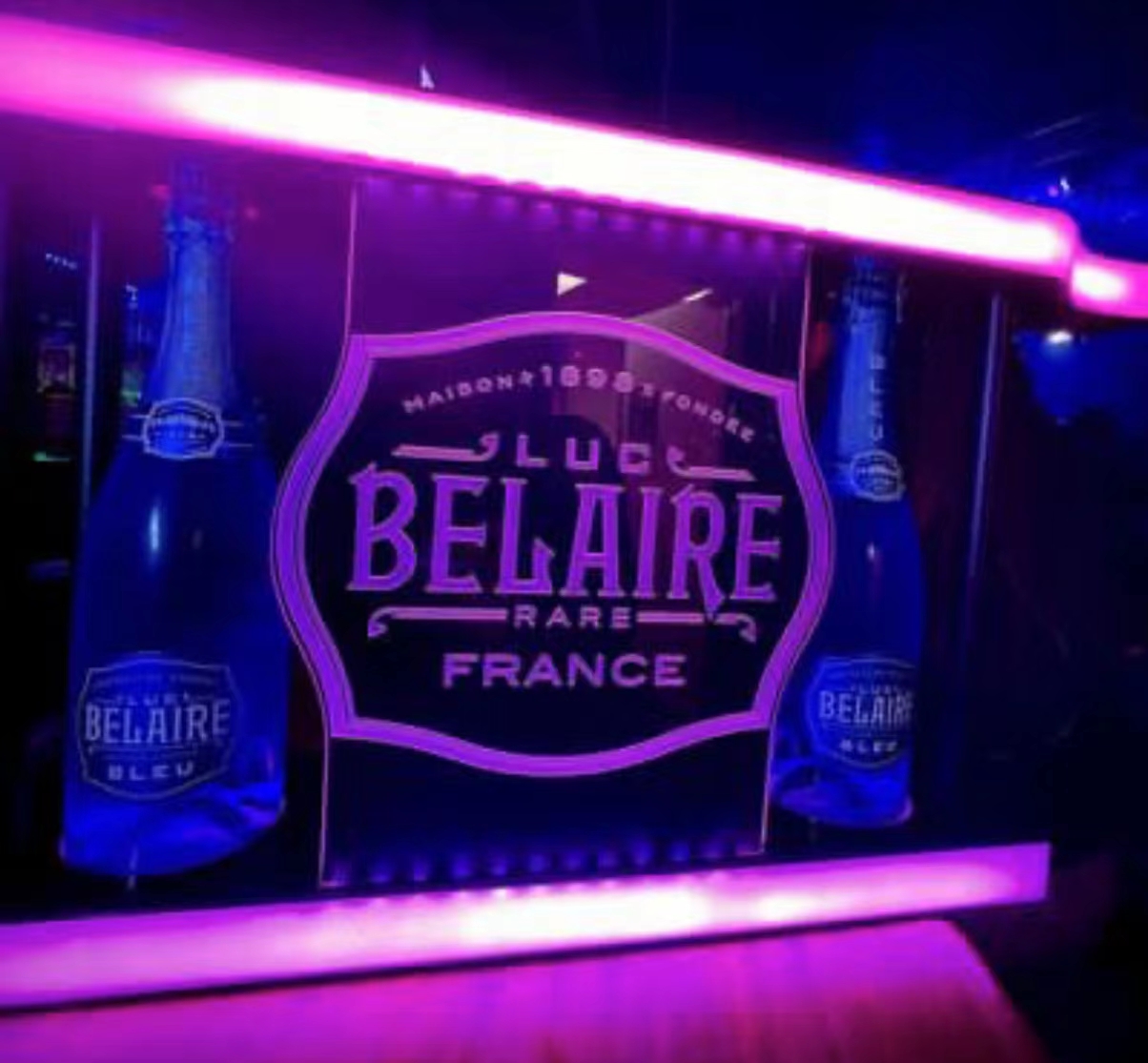 Xingxuancai Led Belaire 3 Presentatore di bottiglie ricaricabile | Logo marchiato personalizzato | Spettacolo di Nightclub RGB1740555776089470 4