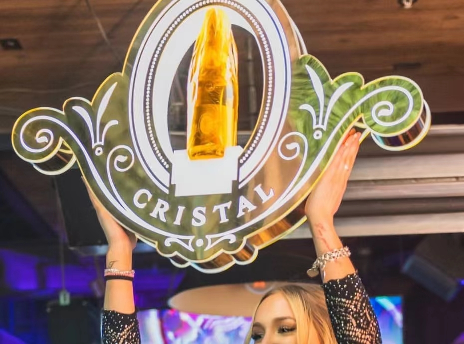 Xingxuancai โลโก้ที่ปรับแต่งได้ใหม่ RGB LED LED Crystal Champagne Bottle Presenter 1