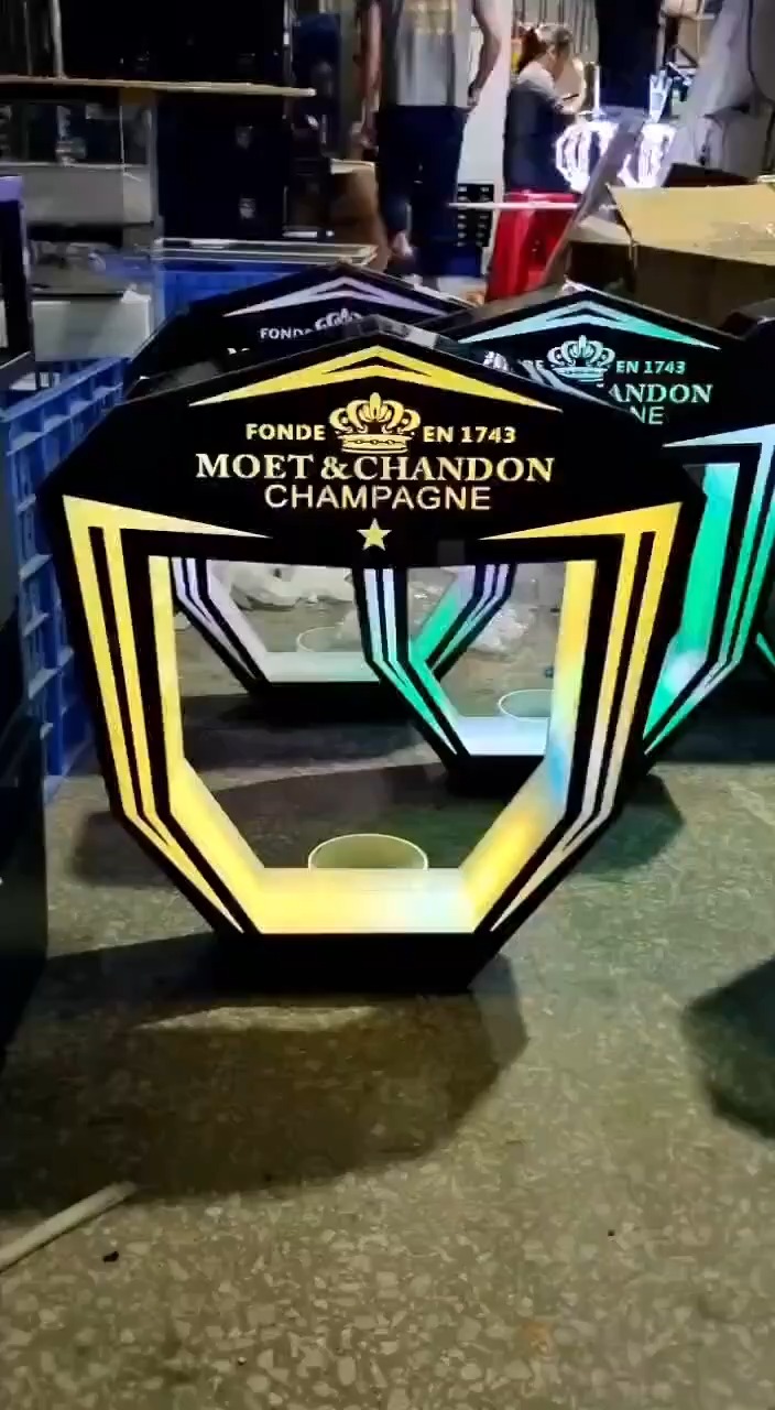 Customized Logo Full Color LED Heart Shape Champagne Bottle Presenter For Nightclub1 1