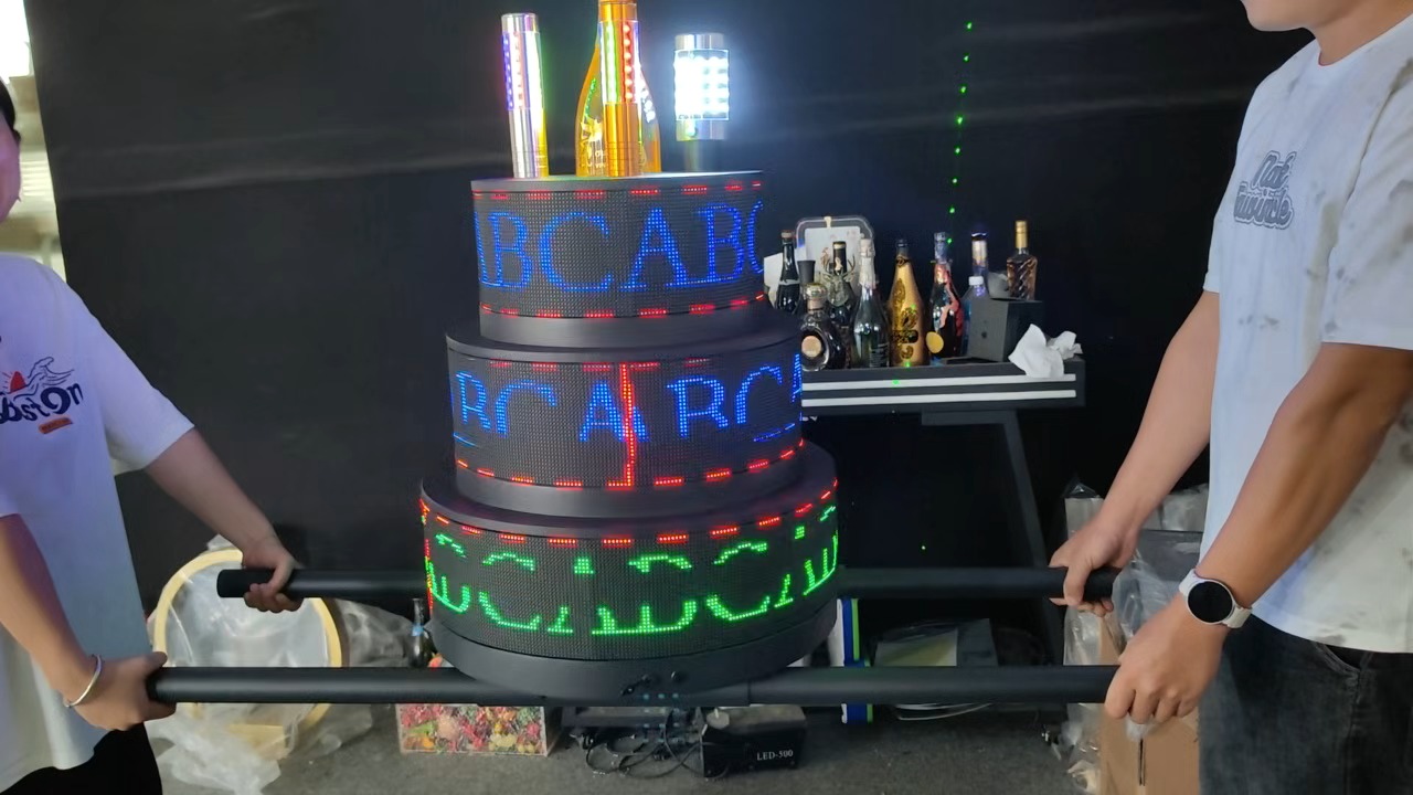 Full Color LED Digital Cake Scroll Display Champagne Bottle Presenter For Nightclub 1