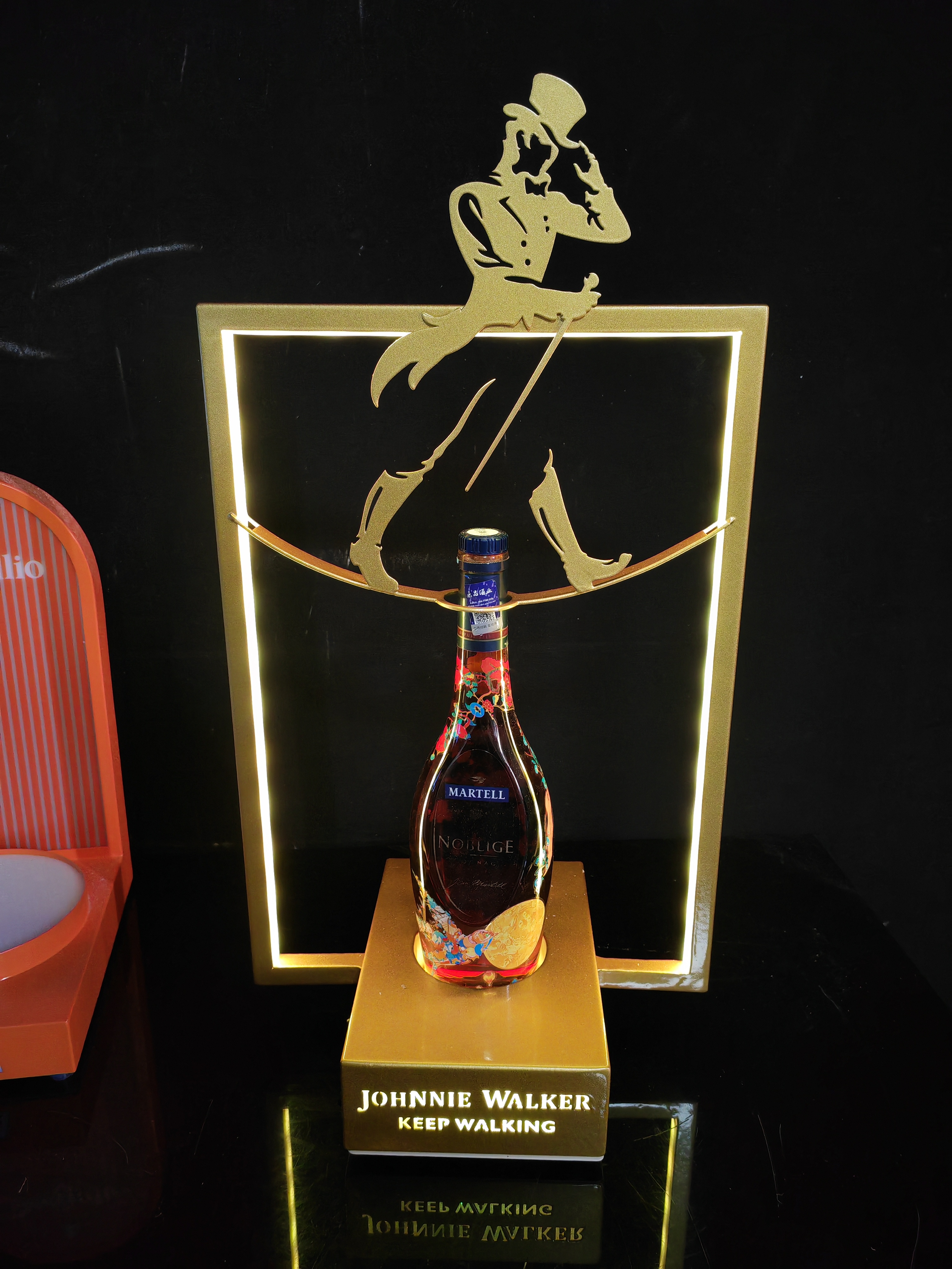 Mai Gabatar da Kwalbar Johnnie Walker RGB LED Acrylic Don Dakin Dare 8