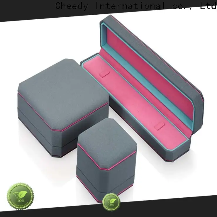 Cheedy Best chocolate packaging company for necklace 1