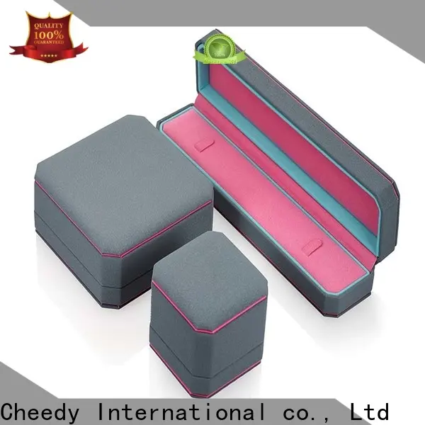 Cheedy leather jewelry display and packaging factory for ring 1