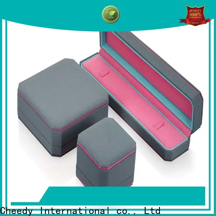 Custom colored jewelry boxes wholesale pouch supply for necklace 1