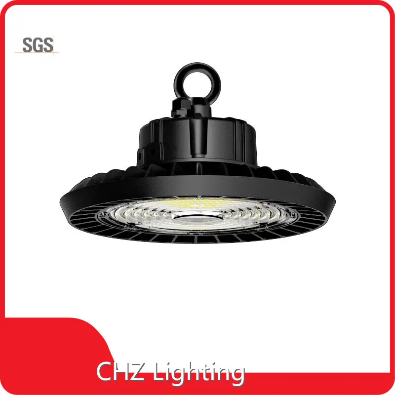 Produto: Iluminação LED industrial para exteriores, ideal para oficinas de metalurgia e fabricação. Fornecedor de soluções. 1