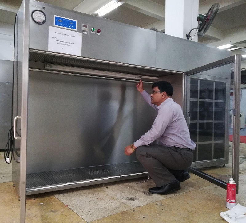 HaoAirTech Inspection Cleanroom Garment Cabinet